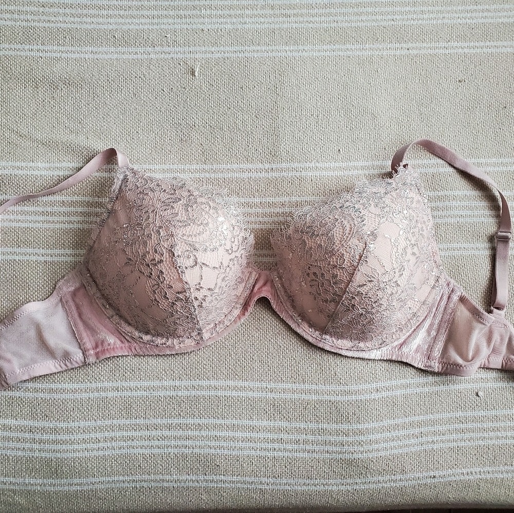 Victoria Secret Very Sexy Lightly Lined Plunge Bra